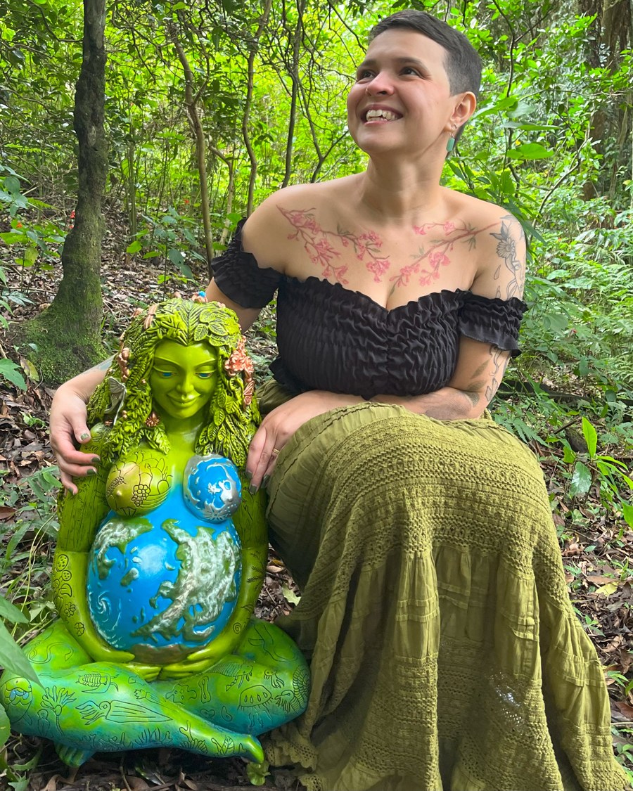 Amanda Celli com a Deusa Gaia